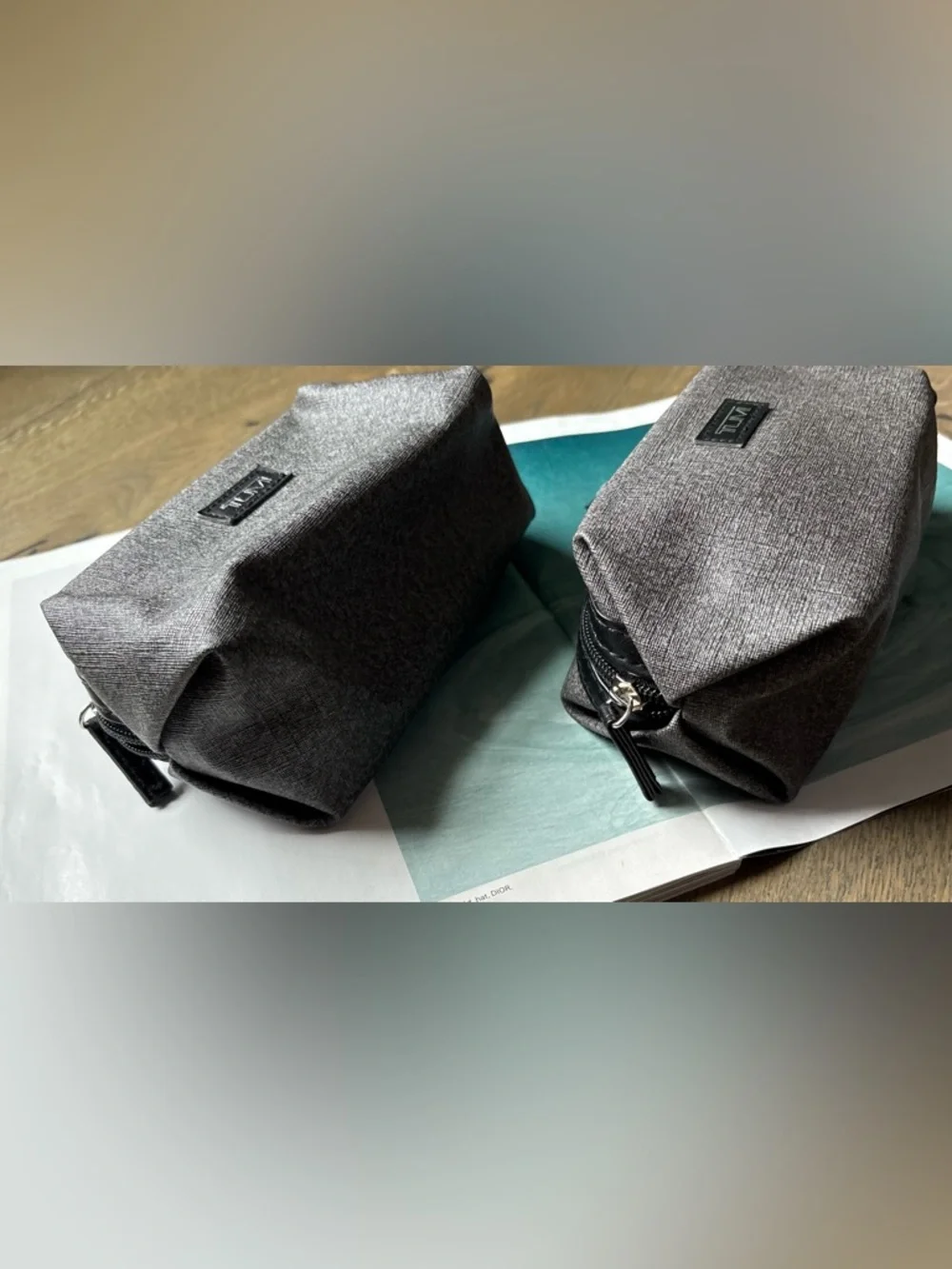 Tumi For Delta Amenity Kit/Toiletry Bag/Cosmetic Pouch In Gray/Black OS